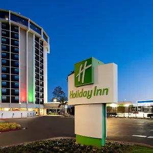 Long - Airport By Ihg Hotel